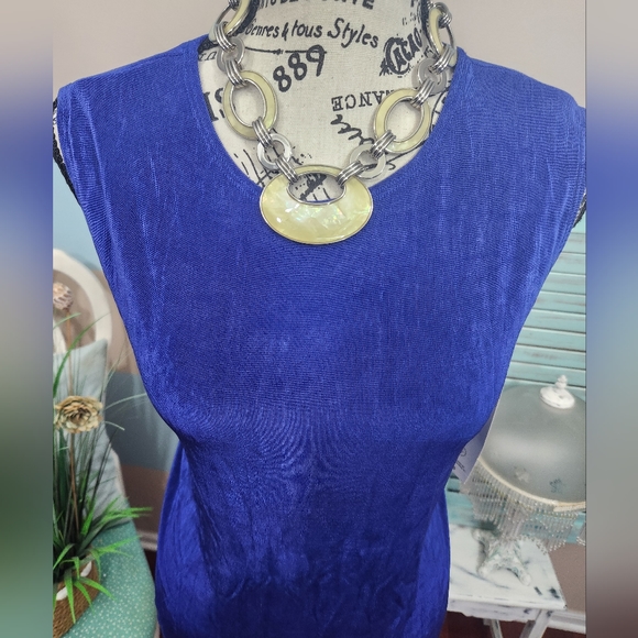 NWT Laura Ashley Easy Wear Blue Sleeveless Top - Picture 4 of 8